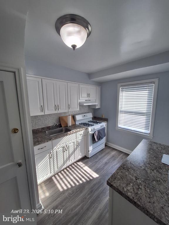 Foto del edificio - 3721 Frankford Ave