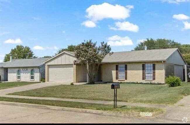 Fully remodeled home, updated less than two years ago - 537 Hanover Dr