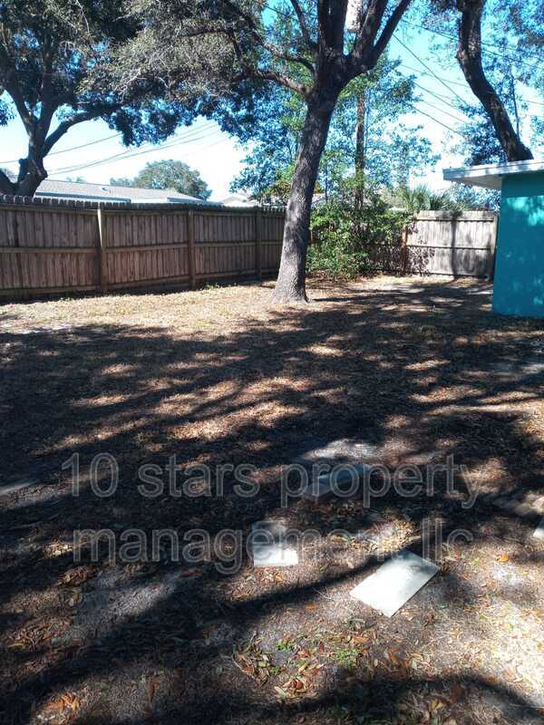 Building Photo - 1019 San Remo Dr