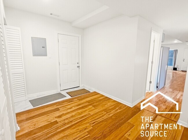 Foto del edificio - 1638 W 18th Pl