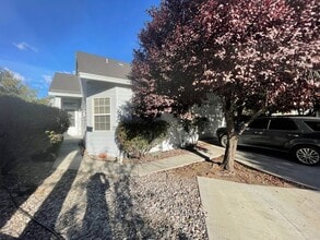 Building Photo - 5358 Desert Peach Dr