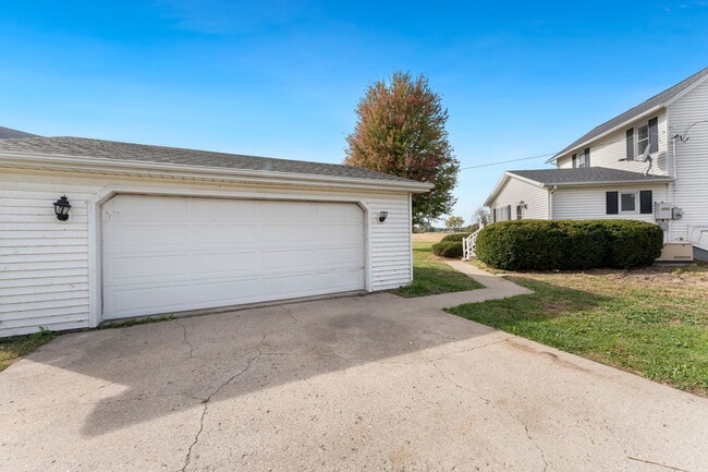 Building Photo - 2442 Mittman Rd