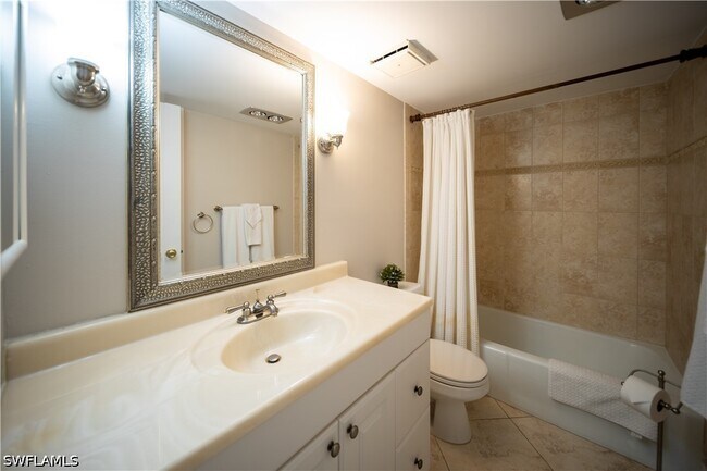 Building Photo - 208 Bobolink Way