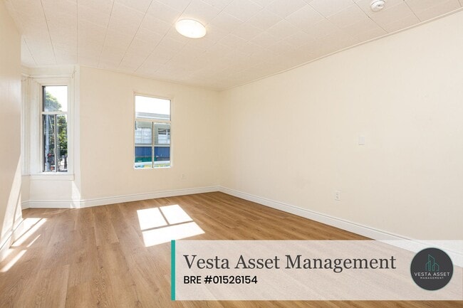 Photo - 190 8th St Apartment