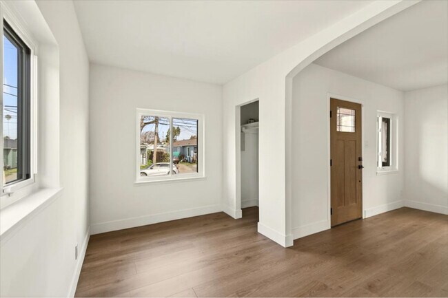 Foto del edificio - 1316 Parker St