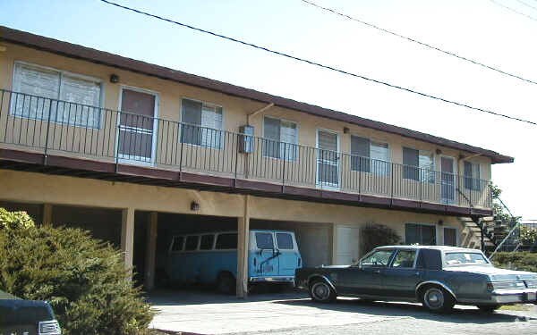 Building Photo - 515 Lucerne Ave