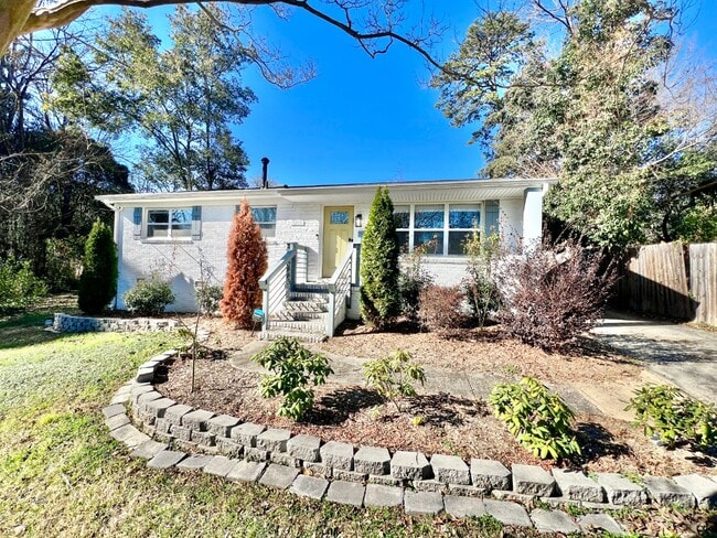 Photo - IMMACULATE with ALL THE UPDATES! House