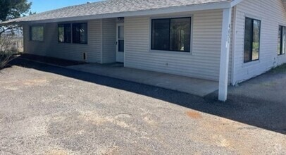 Building Photo - 4651 Verde View Dr