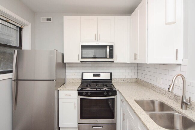 Foto del edificio - 301-3301 N Harding Ave