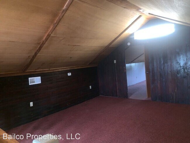 Building Photo - 507 E Main St