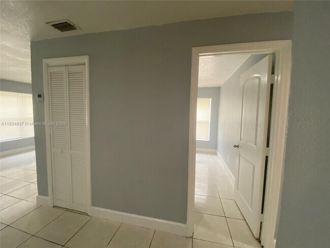 Foto del edificio - 21134 NW 39th Ave
