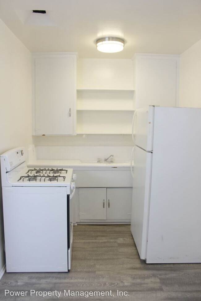 Foto del edificio - 3761 S Barrington Ave