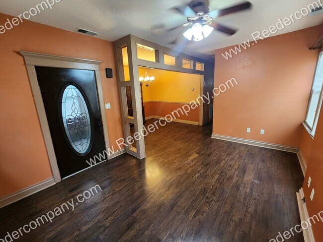 Building Photo - 3919 Alder St