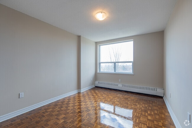 2BR, 2BA - 841SF - Primary Bedroom - Warren Court Apartments