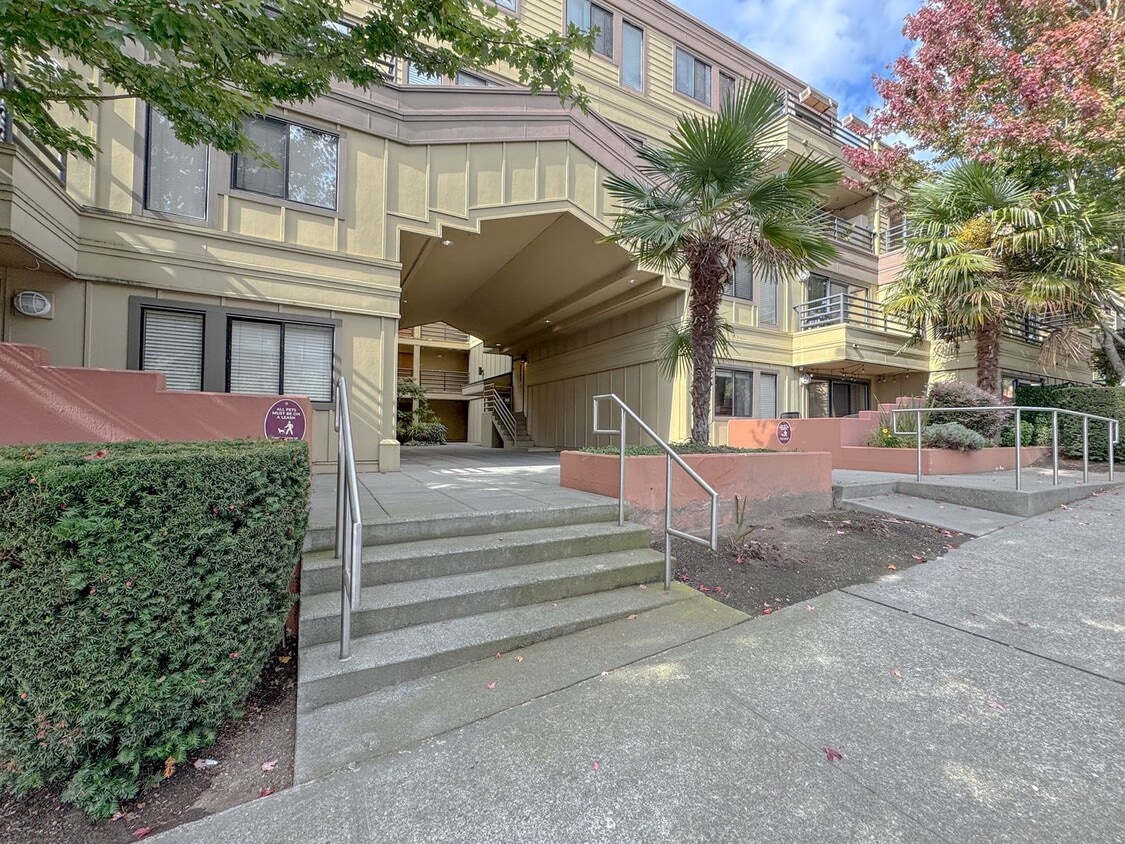 Great Location! Northlake 2bd/1bth Condo, ... - Great Location! Northlake 2bd/1bth Condo, ...