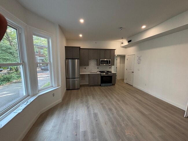 Kitchen - 261 Bradley St