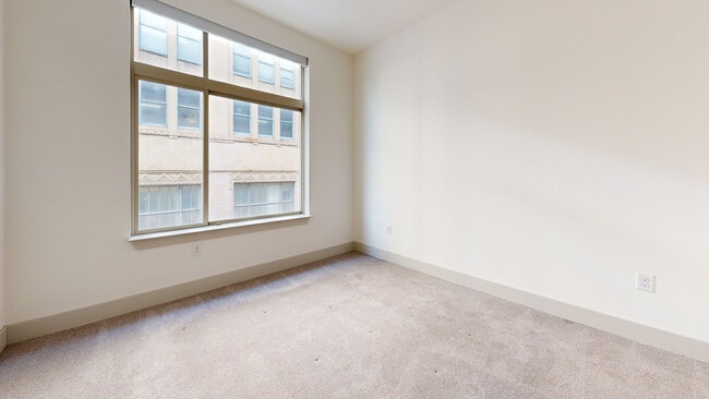 Interior Photo - 322 on North Broad