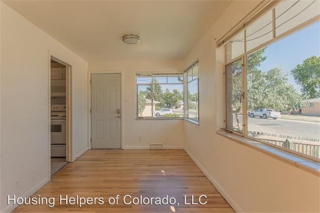 Building Photo - 4 br, 2 bath House - 1200 Holly Place