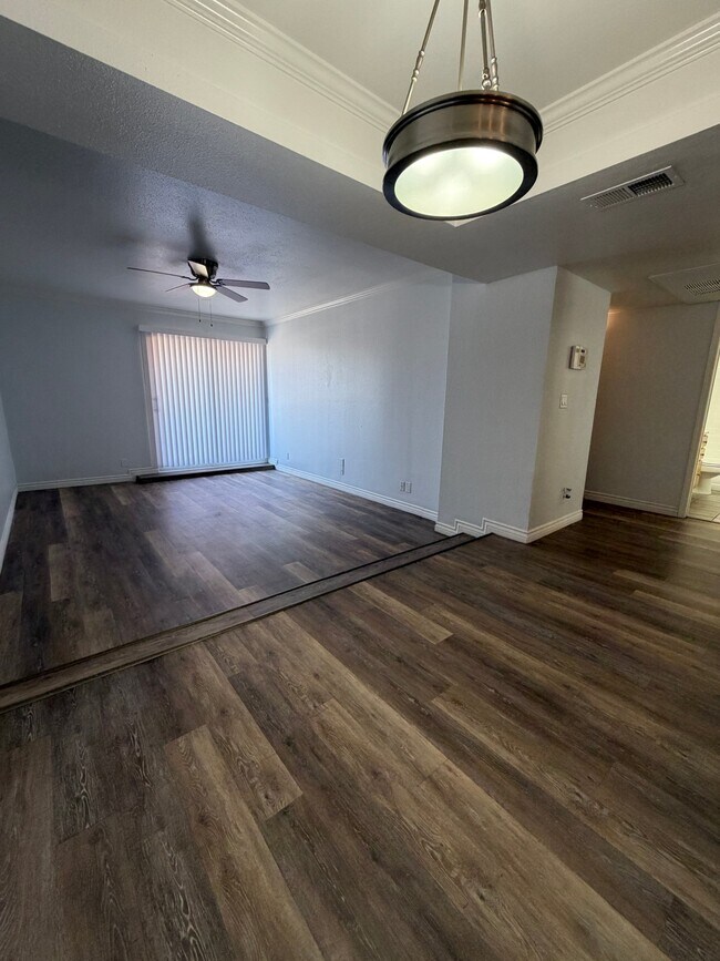 Foto del edificio - 3434 W Danbury Dr