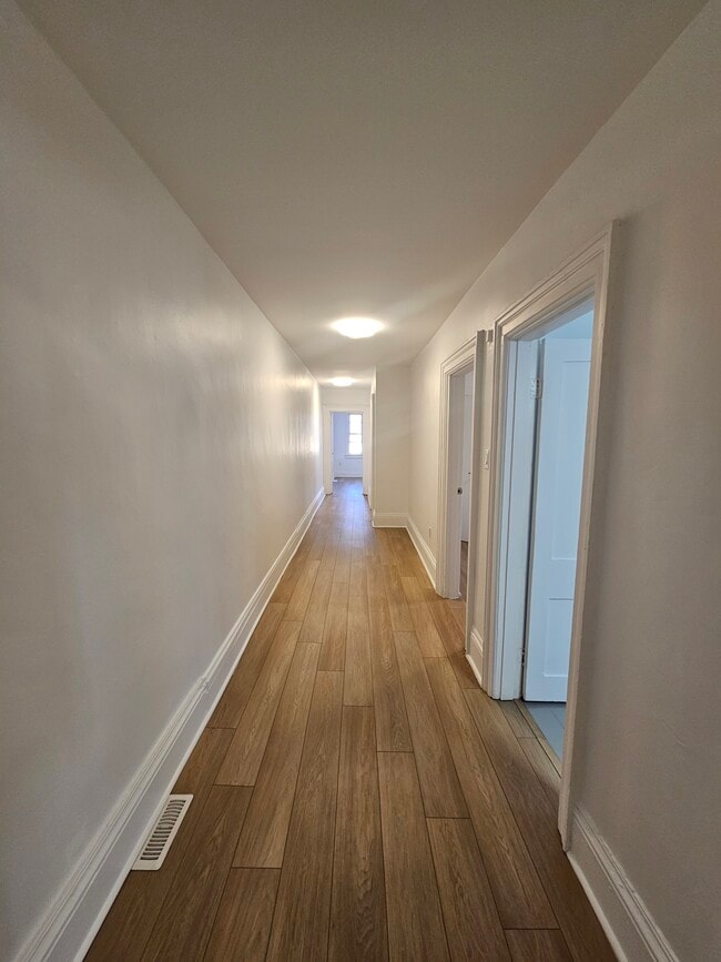 Photo du bâtiment - 1309 Gerrard St E