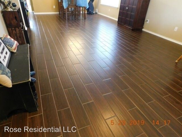 Building Photo - 4 br, 2.5 bath House - 534 Red Nest Quill