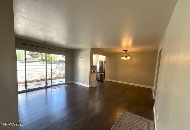Foto del edificio - 2671 Sycamore Glen Dr