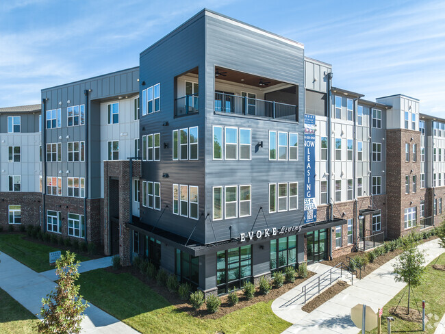 Building Photo - Evoke Living at Eastland Yards