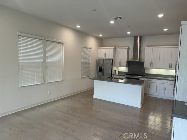 Building Photo - 233 Radial