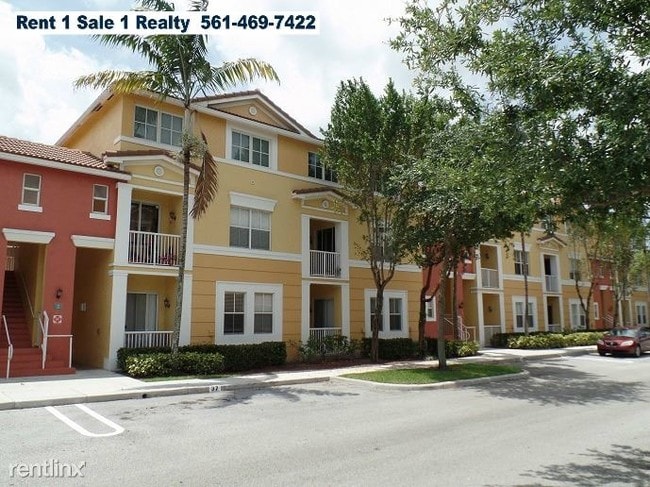 Building Photo - 1001 Shoma Dr