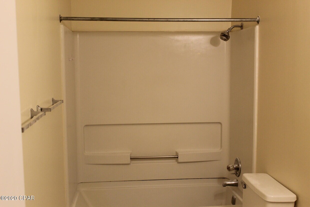 Building Photo - 3802 W 25th St