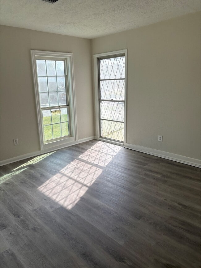 Foto del edificio - 1307 Westway St