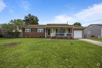 Building Photo - 4960 Narragansett Dr