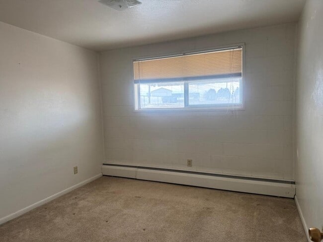 Building Photo - 1767 Oxford Dr