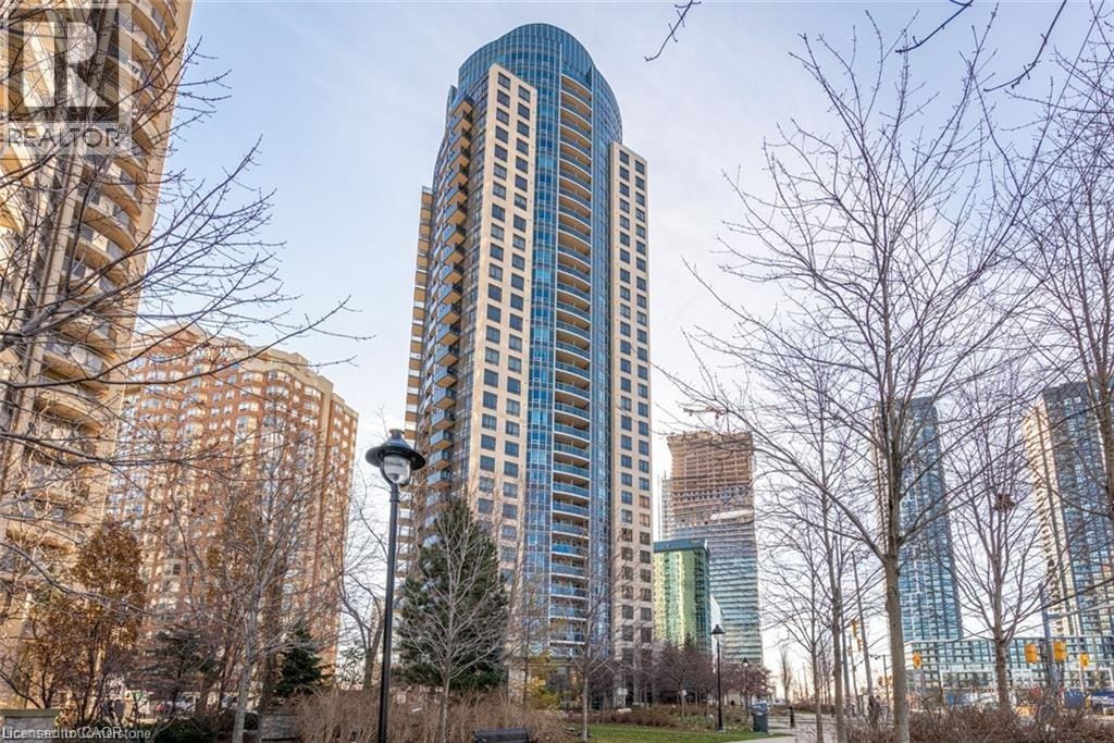 Primary Photo - 330 Burnhamthorpe Rd W