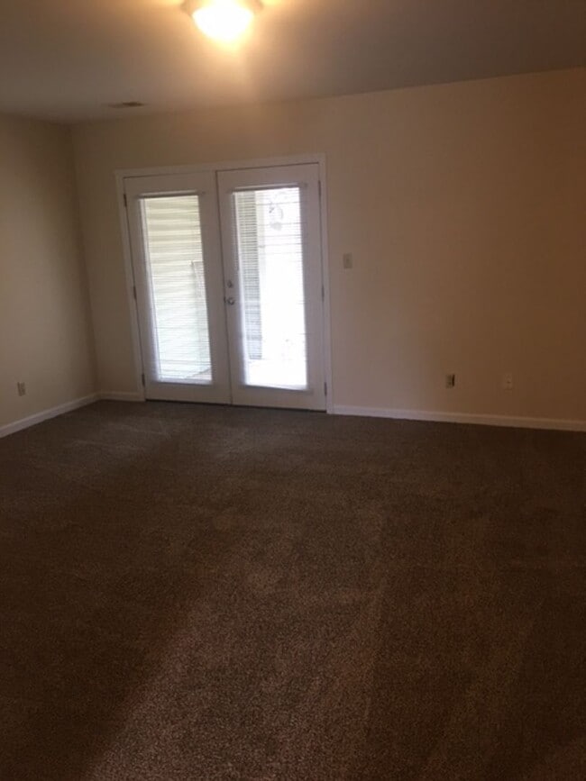 Photo - Mt Tabor Townhome Duplex         250520