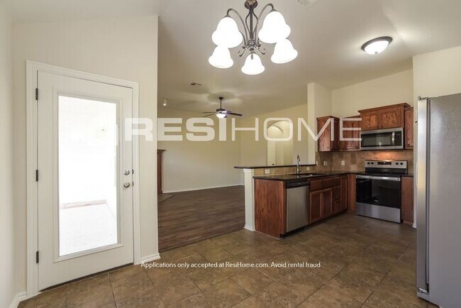 Building Photo - 1541 NW 125th St