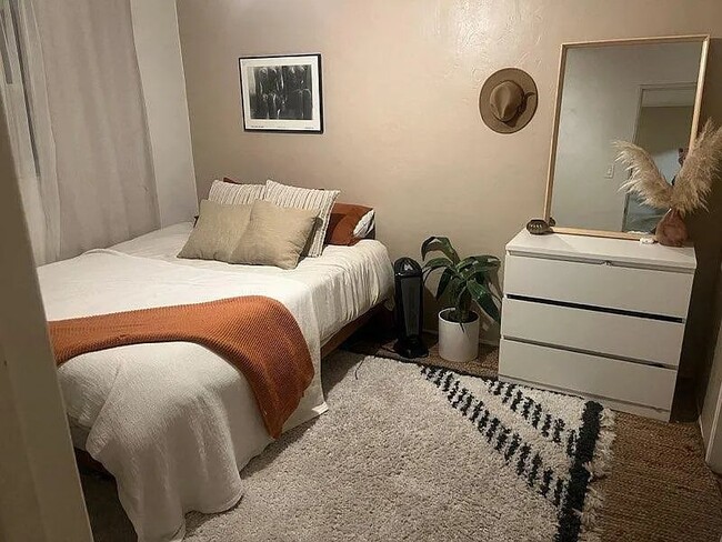 Foto del edificio - 2055 Morena Blvd