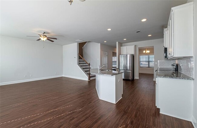 Building Photo - 3970 Bella View Ln