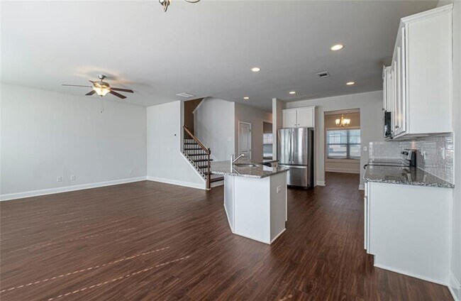 Foto del edificio - 4392 Bella View Dr