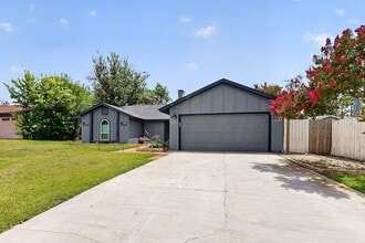 Building Photo - 3508 Grande Bulevar Blvd