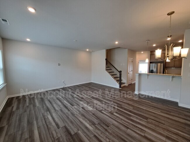 Foto del edificio - 403 Parker Sta Ave