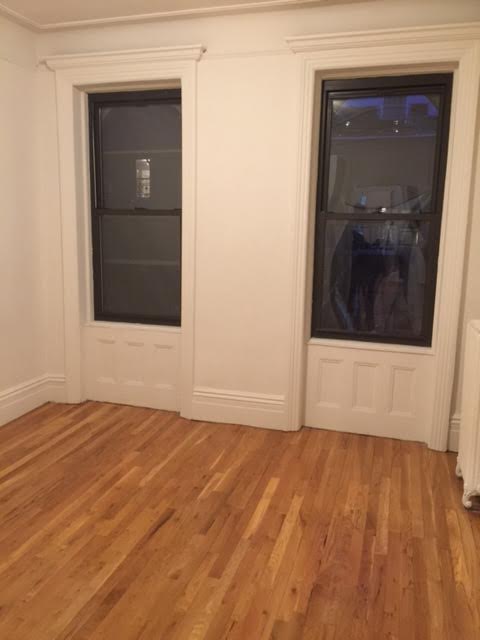 Building Photo - 312 E 84th St