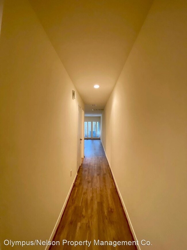 Building Photo - 2 br, 2.5 bath House - 3910 Mandell St