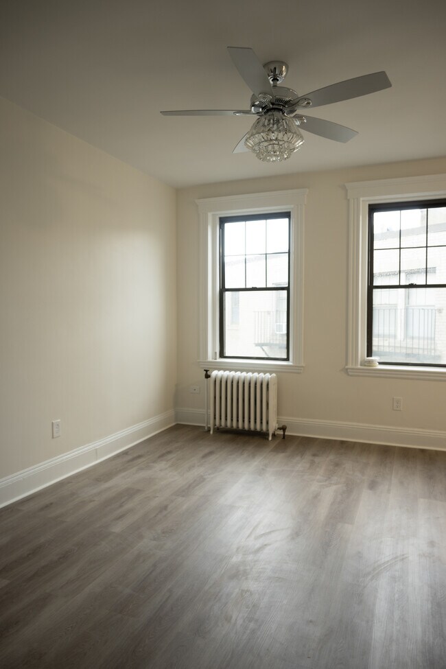 Sala de estar - 374 Chestnut Hill Ave