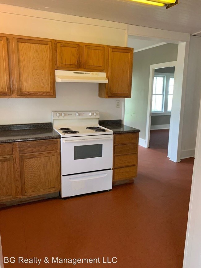 Building Photo - 2 br, 1 bath House - 500 Elizabeth Ave