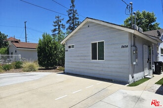 Building Photo - 8454 Zelzah Ave