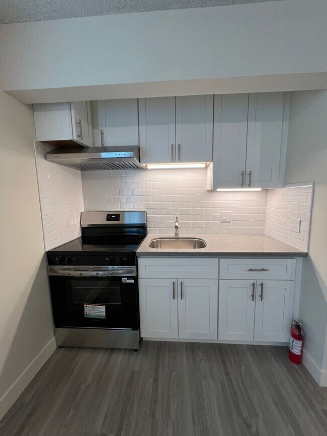 Foto del edificio - 4334 Fulton St