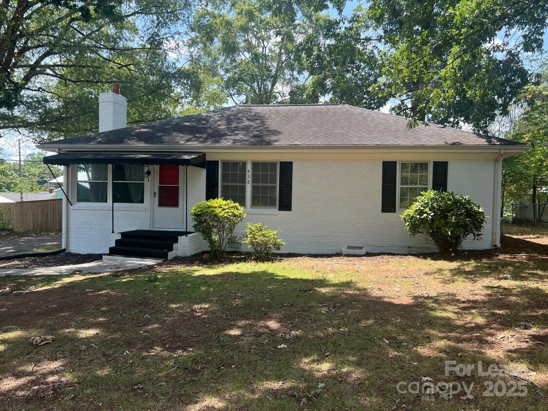 Foto principal - 438 Coolidge Ave