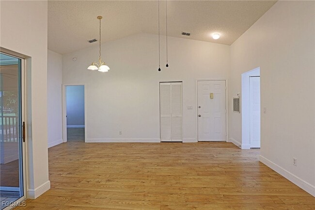 Building Photo - 14975 Rivers Edge Ct
