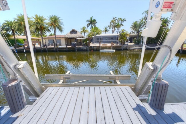 Building Photo - 2228 SE 10th St